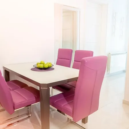 2 Bdr New Wake Up In For 5 Lägenhet