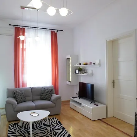 Apartment 2 Bdr New Wake Up In For 5 Belgrade