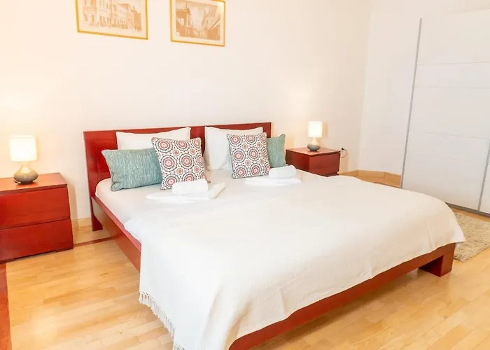 2 Bdr New Wake Up In For 5 *