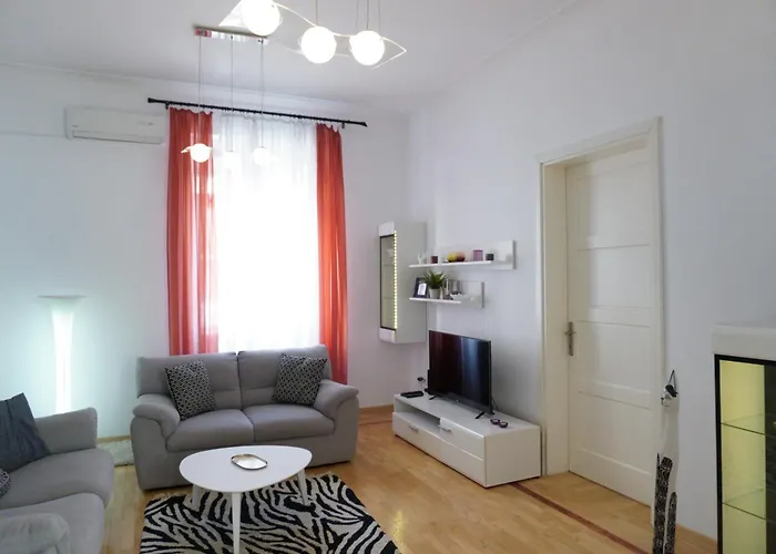 Lejlighed 2 Bdr New Wake Up In For 5 Beograd